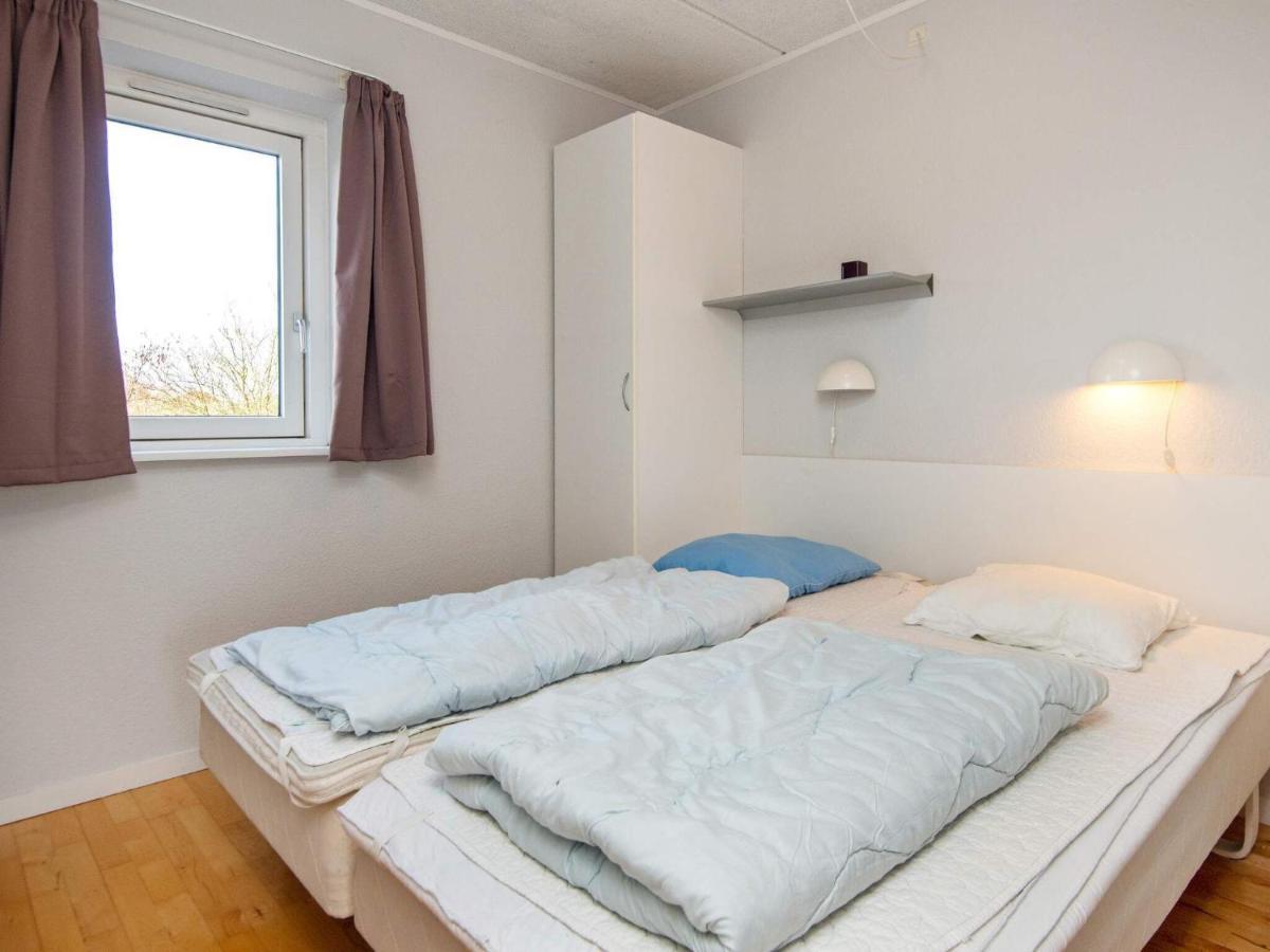 Beautiful Holiday Home In Ha¸Jer With Terrace Emmerlev Kültér fotó